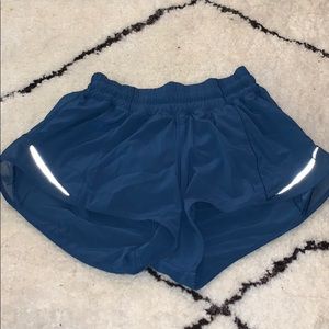 Lululemon hotty hot shorts blue size 4